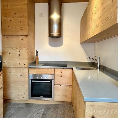 Alpine Escape Apartment Bormio Bagian luar foto