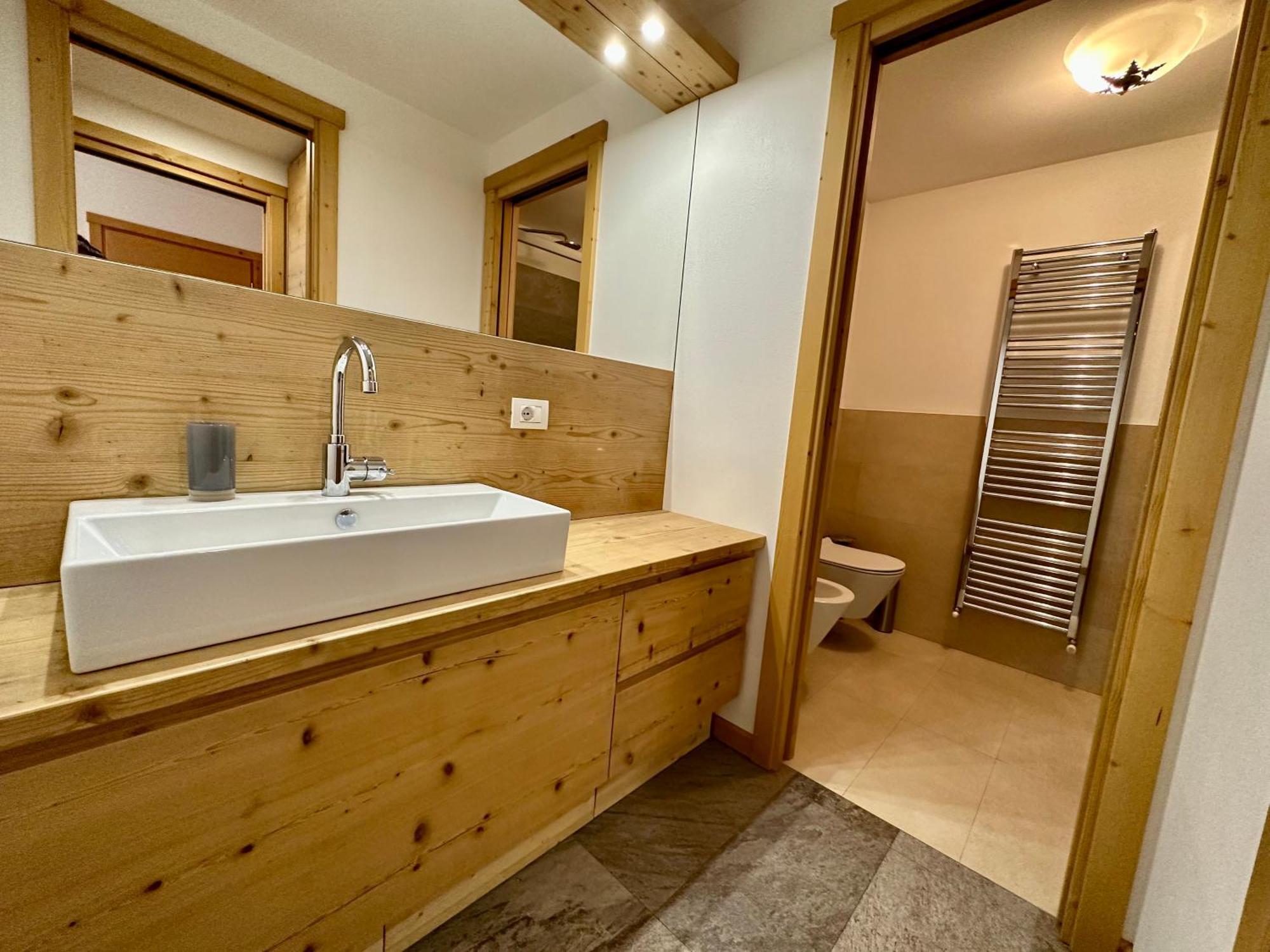 Alpine Escape Apartment Bormio Bagian luar foto